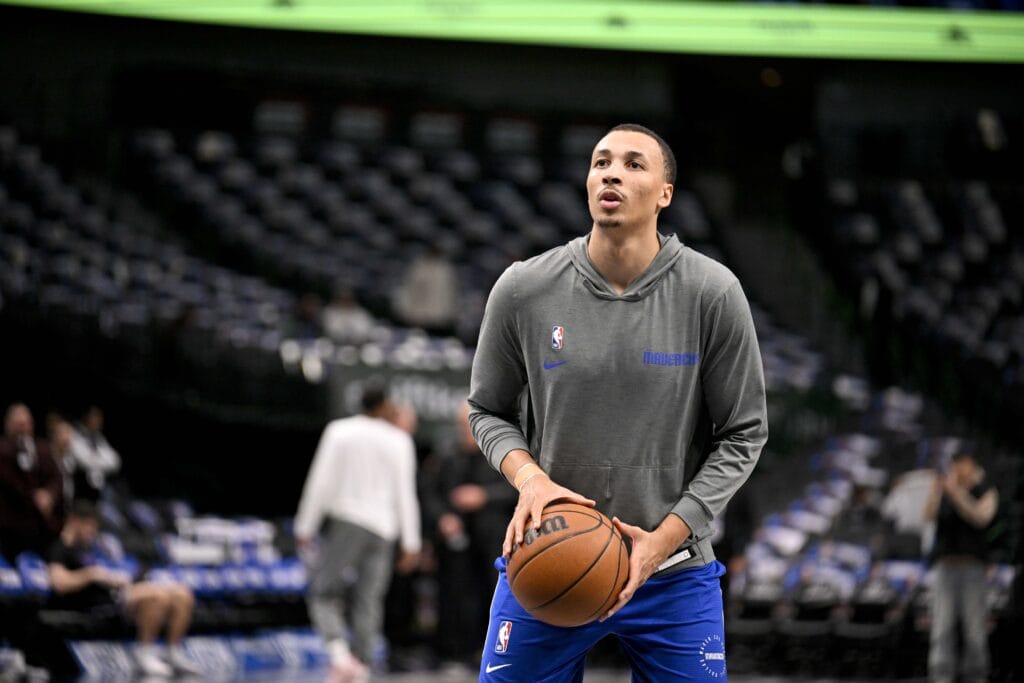 Dante Exum, Mavericks reportedly agree to a 1-year contract, though a roster move remains